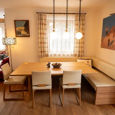 Holiday home Bergnest Grundlsee